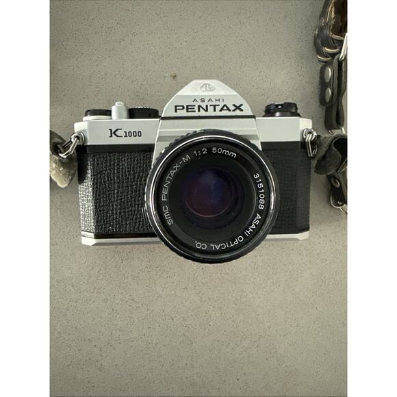 Asahi Pentax K1000 35mm Vintage SLR Film Camera W/ 55mm Lens, Other Lens & Case - Picture 3 of 14